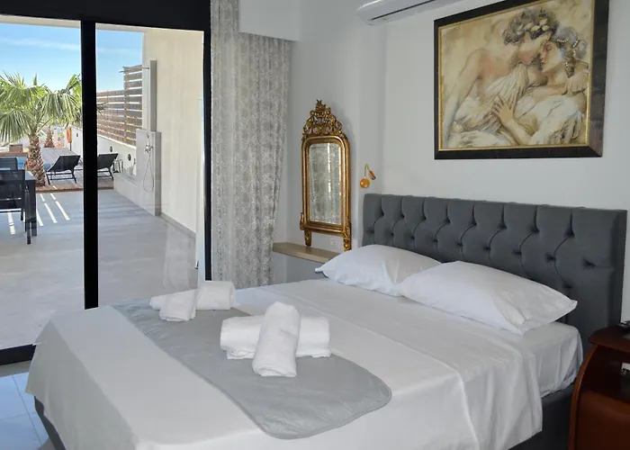 Sea View Sunrise Luxury Appartamento *