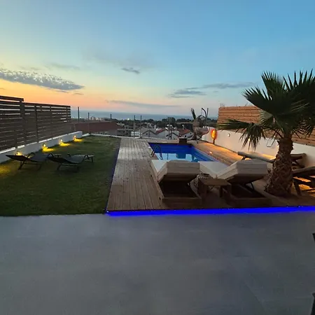 Sea View Sunrise Luxury Lejlighed